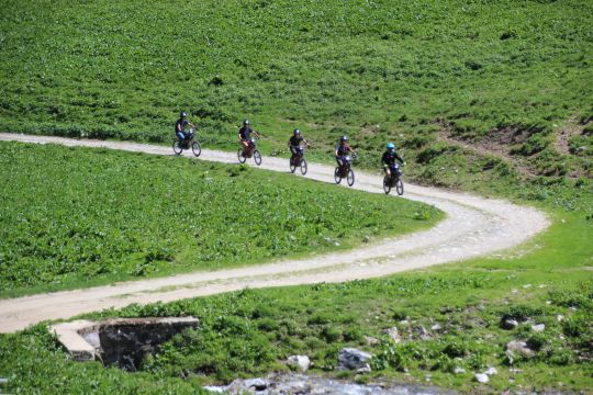 Randonnée Moto électrique à La Plagne - Savoie Mont Blanc